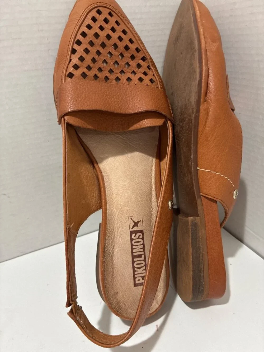 Pikolinos Womens Caleta leather slingback flats brandy color pattern on the toe